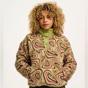 Lucy & Yak Borg Fleece in the Yosemite print